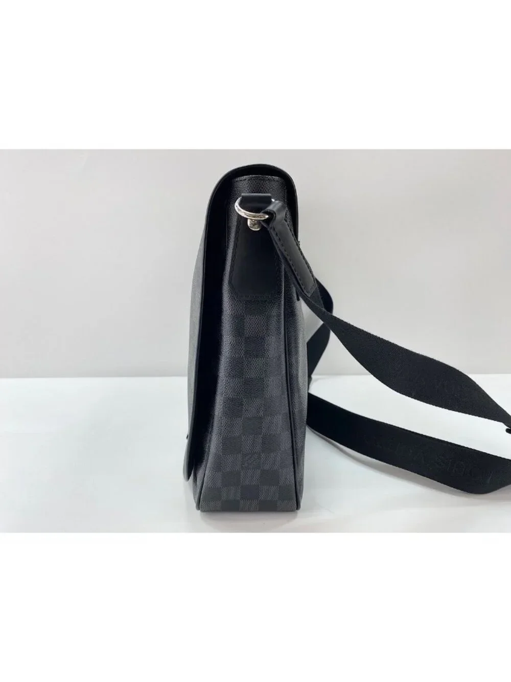Louis Vuitton Shoulder Bag Daniel MM
